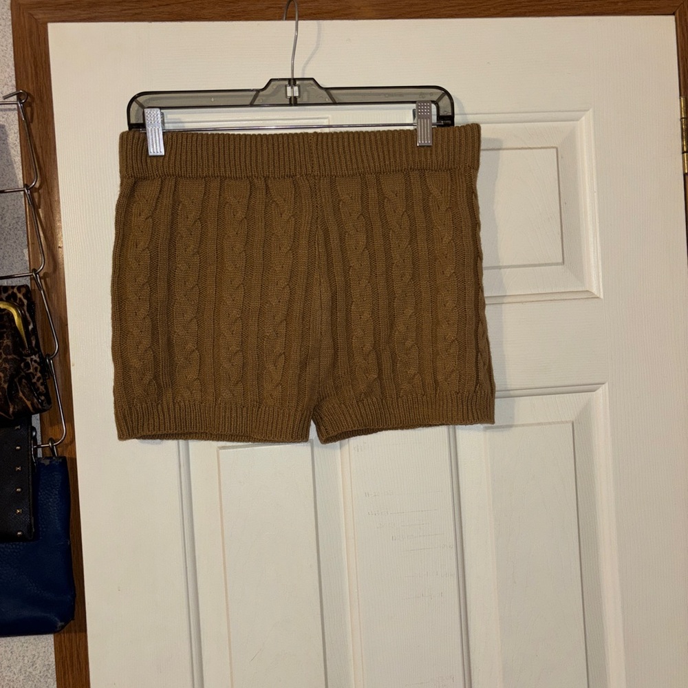 Hera Collection Cable Knit Two-Piece Set - Camel Brown - Picture 4 of 9